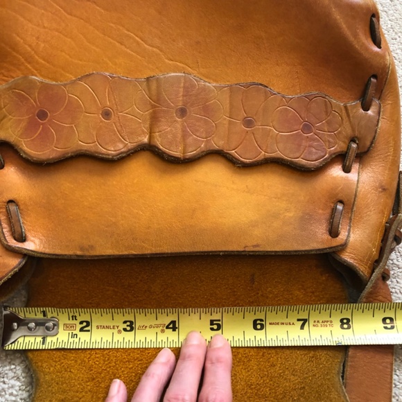 Vintage boho leather shoulder bag - Picture 8 of 11